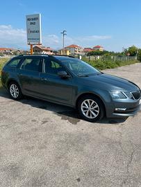 Skoda Octavia 1.0tsi 115cv DSG7 gancio traino