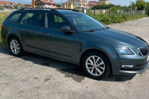 Skoda Octavia 1.0tsi 115cv DSG7 gancio traino