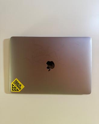 MacBook Air A2179 (Screen Broken)