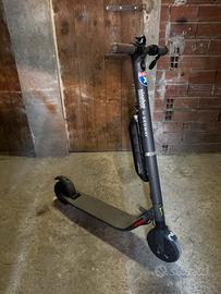 Monopattino elettrico Segway