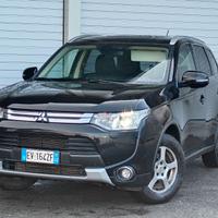 Mitsubishi Outlander 7pos AWD 2.2d GANCIO TRAINO