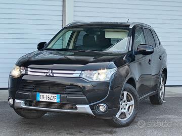Mitsubishi Outlander 7pos AWD 2.2d GANCIO TRAINO