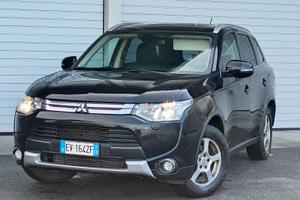 Mitsubishi Outlander 7pos AWD 2.2d GANCIO TRAINO