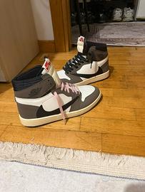 Jordan 1 x travis scott
