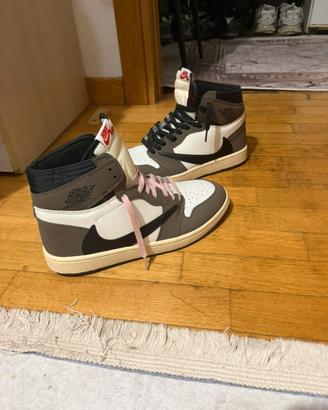 Jordan 1 x travis scott