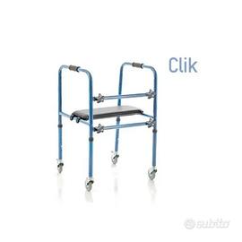 Sedia a rotelle, girello per anziani, lettino