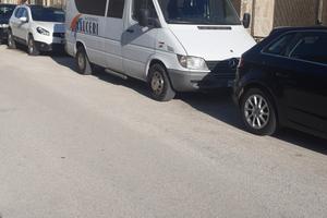mercedes sprinter 9posti 