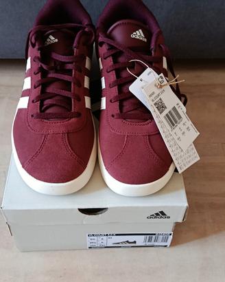 scarpe adidas ,Nuove in confez originale n 39 e 40