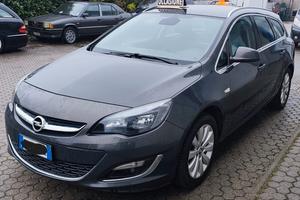 OPEL Astra 4ª serie - 2014