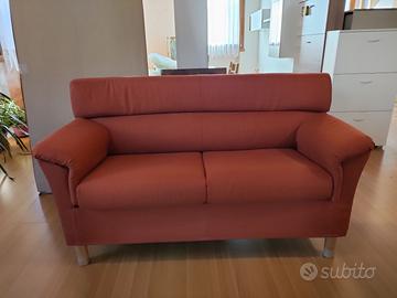 Divano 2 posti profondità ridotta