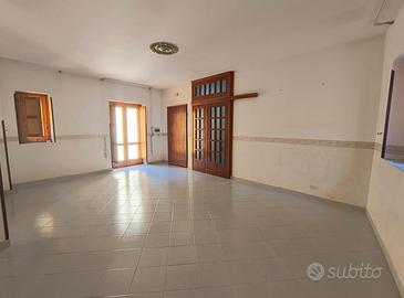 In piccolo stabile recentemente ristrutturato