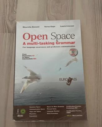 Libro di inglese "open space"
