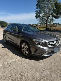 Mercedes-Benz GLA 200 CDI Automatico