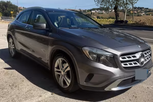 Mercedes-Benz GLA 200 CDI Automatico
