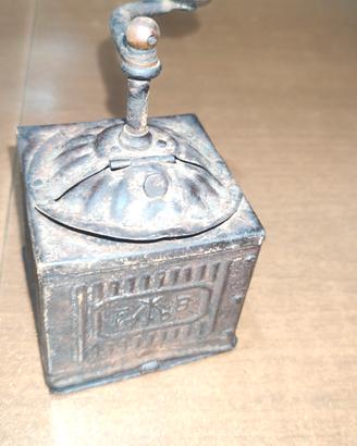 antico macina caffè e o pepe anni 30