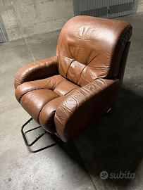 Coppia di poltrone vintage pelle