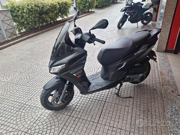 Aprilia SXR 50 Scooter