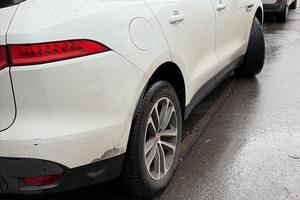 Jaguar F-pace anno 12/2016