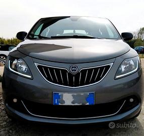 Lancia Ypsilon 1.0 FireFly 5 porte S&S Hybrid Silv