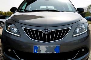 Lancia Ypsilon 1.0 FireFly 5 porte S&S Hybrid Silv