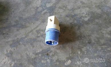 ADATTATORE INDUSTRIALE. TRIPOLARE. 16A.