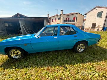 Holden Kingswood HX sedan