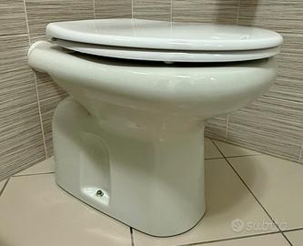 Coppia di sanitari bagno