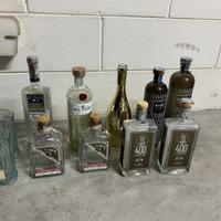 Bottiglie di gin mix