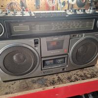 Stereo portatile Sanyo vintage