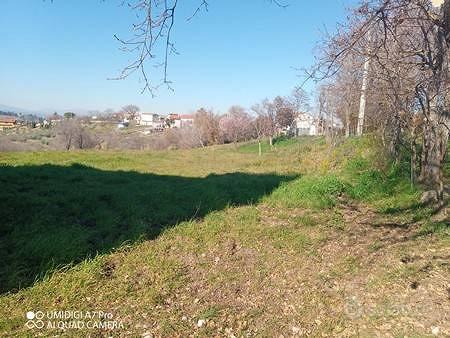 Rustico / Casale di 150 m² con più di 5 locali a C - Vista 2
