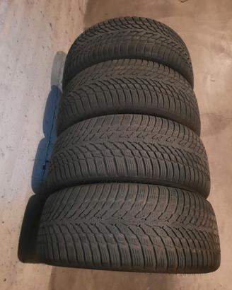 GOMME INVERNALI NOKIAN WR SNOWPROOF da 225/50/R18
