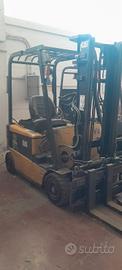 Carrello elevatore elettrico CAT portata 16 q.li