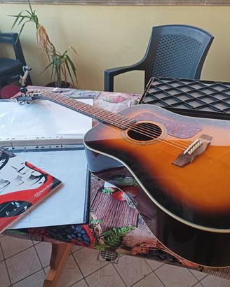 chitarra Guild D-140
