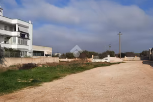 TER. RESIDENZIALE A CAROVIGNO