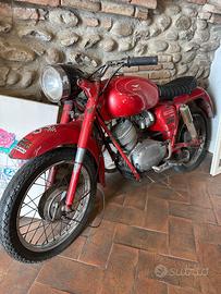 Moto Guzzi Stornello 125