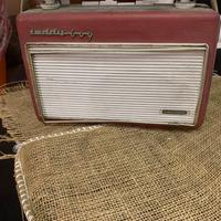 Macchina fotogra macchina da scrivere e radio