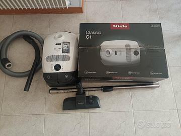 ASPIRAPOLVERE MIELE 