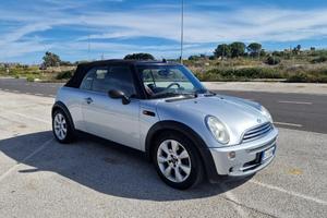 Mini cabrio d'epoca  bmw 1600 cc anno 2005 