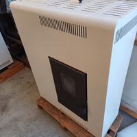 termostufa  ungaro fk 24kw