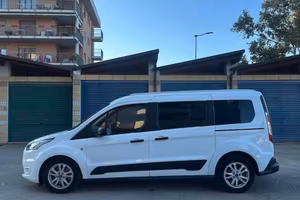 Ford Tourneo Connect 7 posti Motore Nuovo