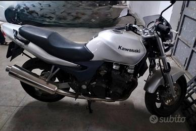 Kawasaki ZR-7 anno 2003 km 20.000