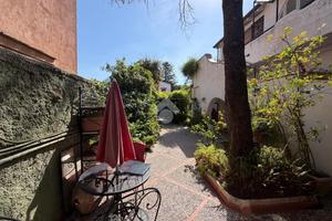 2 LOCALI A PALERMO