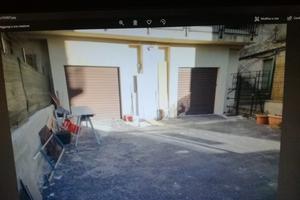 Si vendono 2 garage altezza 3 MT. Cat. C/6.