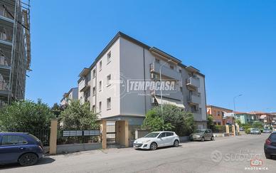 QUADRILOCALE CON GARAGE E CANTINA IN ZONA MARCONI!