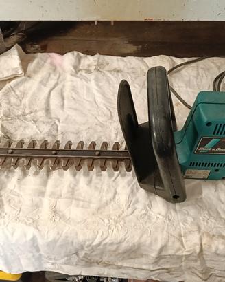 tagliasiepi black&decher