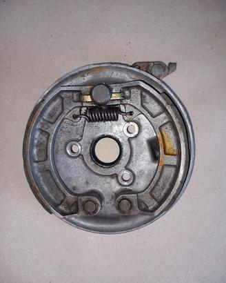 piatto porta ganasce vespa