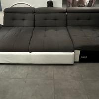Divano angolare grigio/bianco – comodo e spazioso