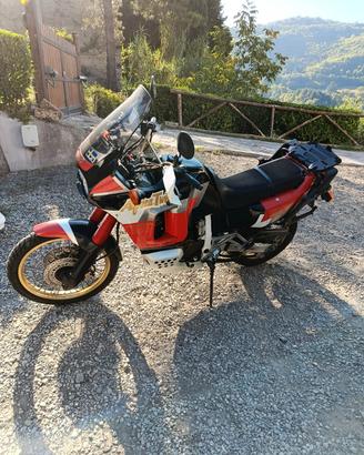 Africa Twin RD04 FMI