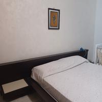 camera da letto marrone e beige 