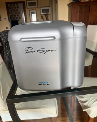 Macchina per il pane Ariete Pane Express